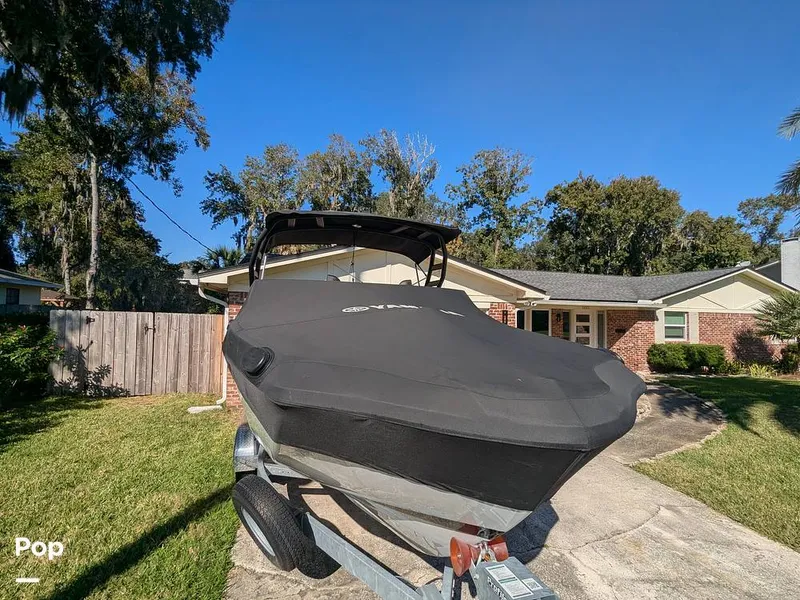 Slide: The Image of Yamaha 222SE 2024 - 16020376