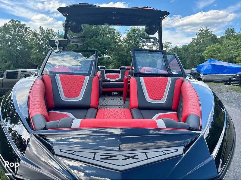 The Image of Tige 23ZX 2021 - 15890078