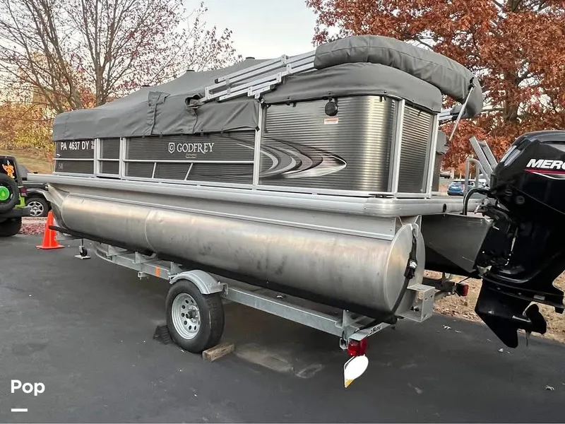 Slide: The Image of Godfrey Sweetwater SRC180 2020 - 15851786