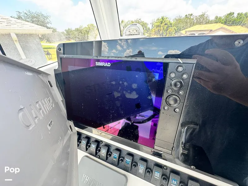 Slide: The Image of Sea Hunt Ultra 235 SE 2018 - 15876724