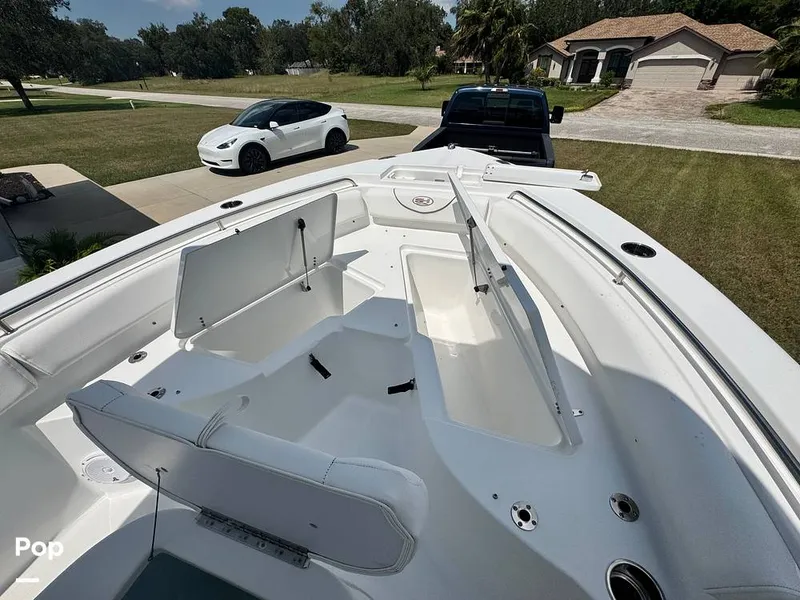 Slide: The Image of Sea Hunt Ultra 235 SE 2018 - 15876726