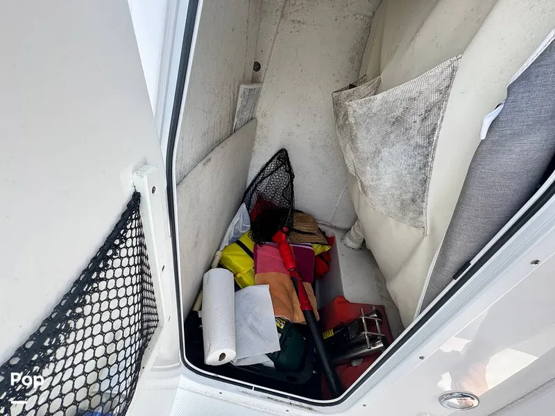 Slide: The Image of Sea Hunt Ultra 235 SE 2018 - 15876735