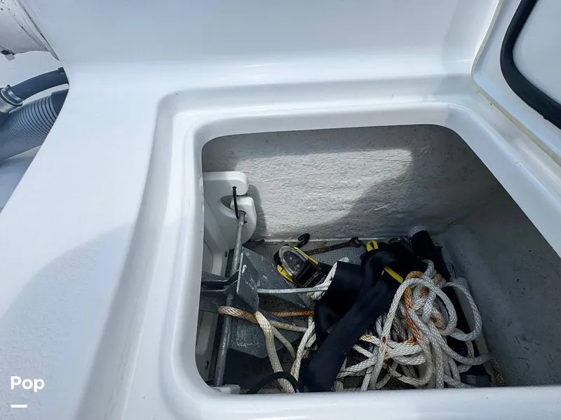 Slide: The Image of Sea Hunt Ultra 235 SE 2018 - 15876754