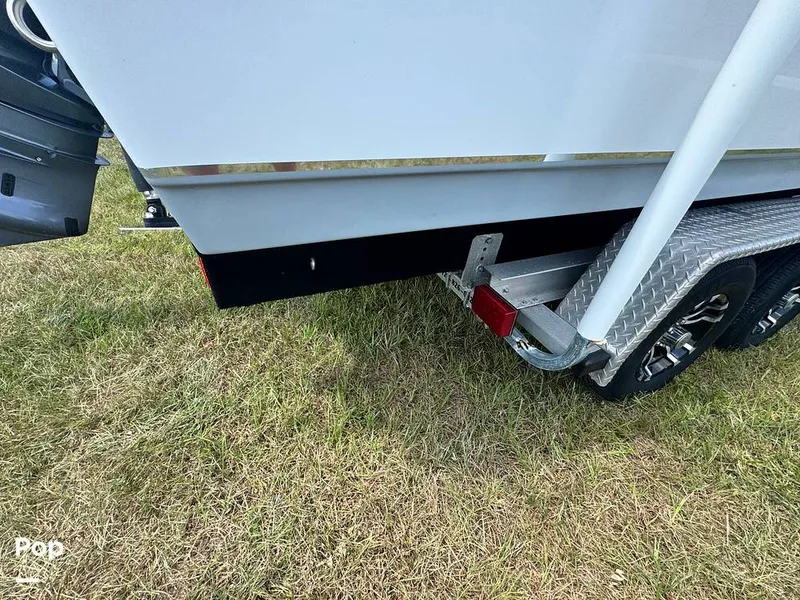 Slide: The Image of Sea Hunt Ultra 235 SE 2018 - 15876756