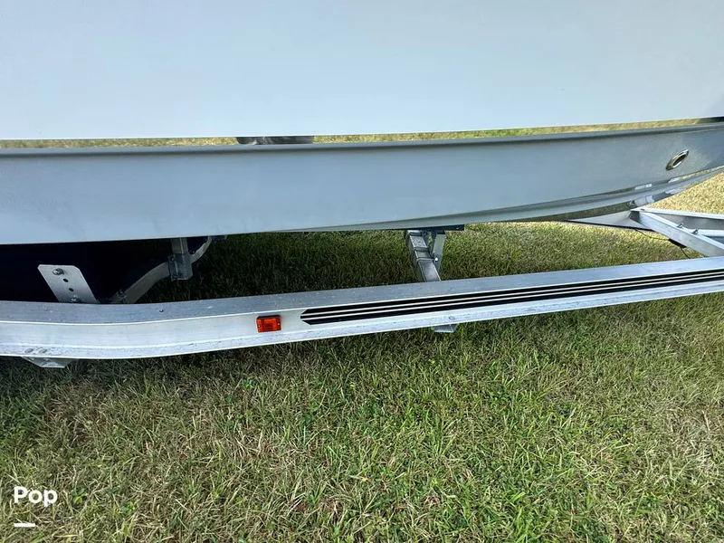 Slide: The Image of Sea Hunt Ultra 235 SE 2018 - 15876763