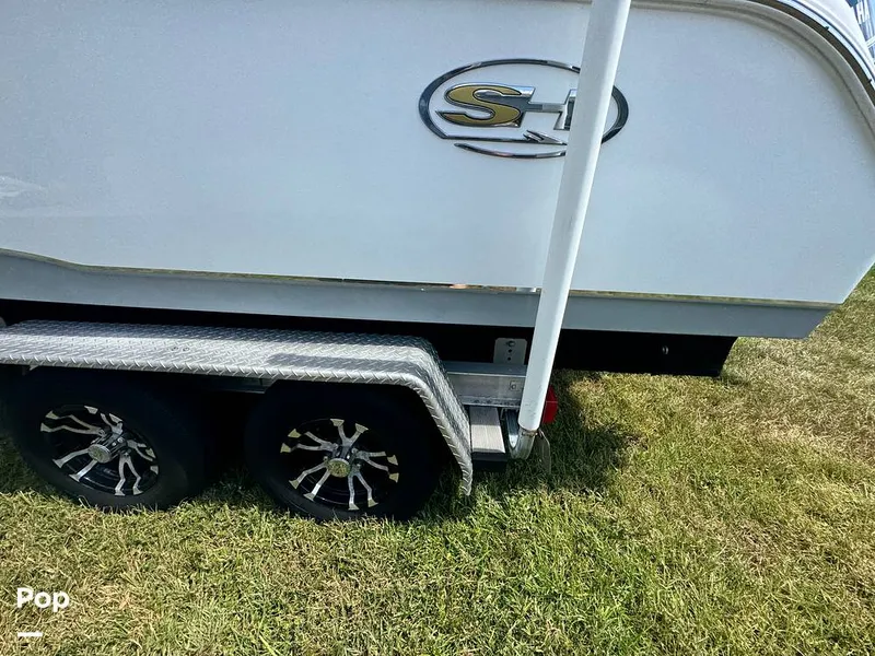 Slide: The Image of Sea Hunt Ultra 235 SE 2018 - 15876771