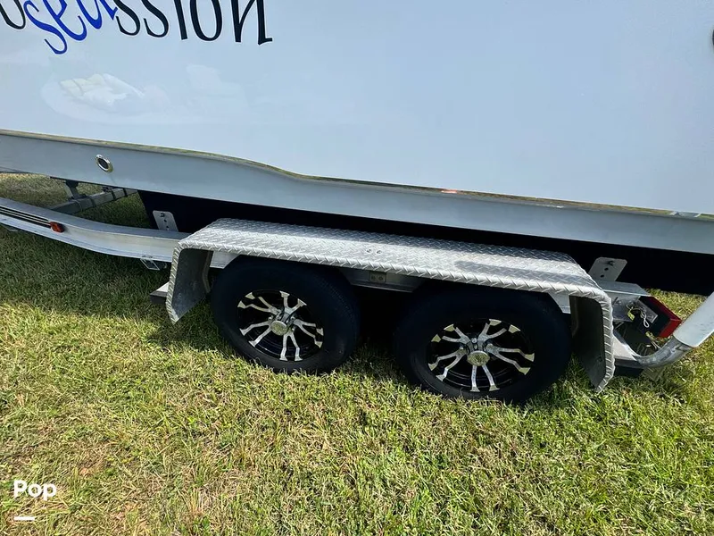 Slide: The Image of Sea Hunt Ultra 235 SE 2018 - 15876773