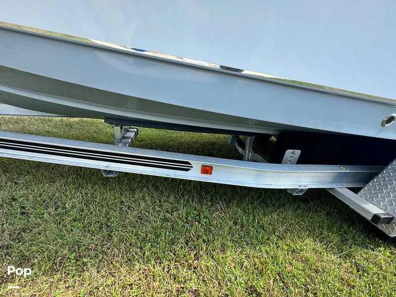 Slide: The Image of Sea Hunt Ultra 235 SE 2018 - 15876777