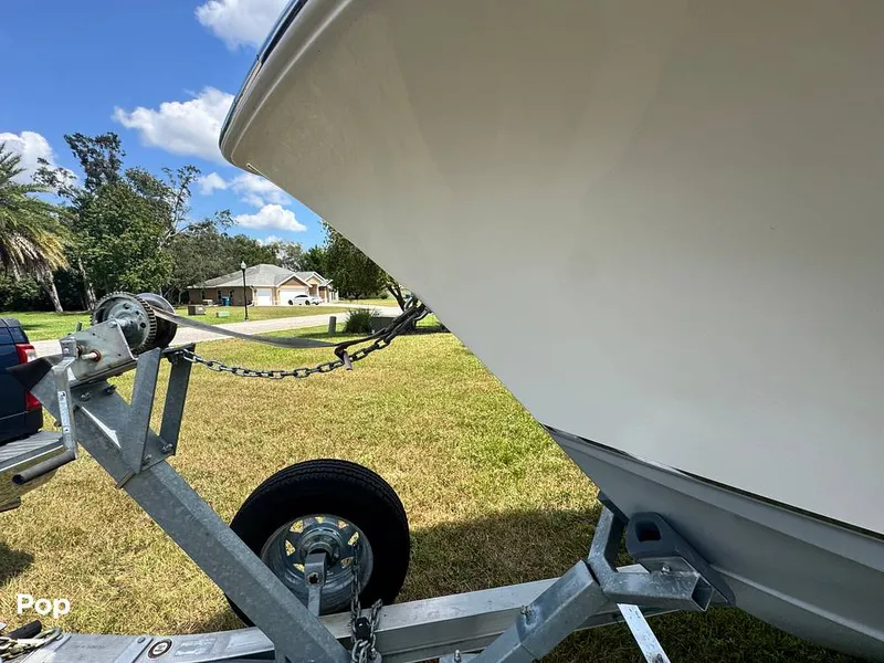 Slide: The Image of Sea Hunt Ultra 235 SE 2018 - 15876779