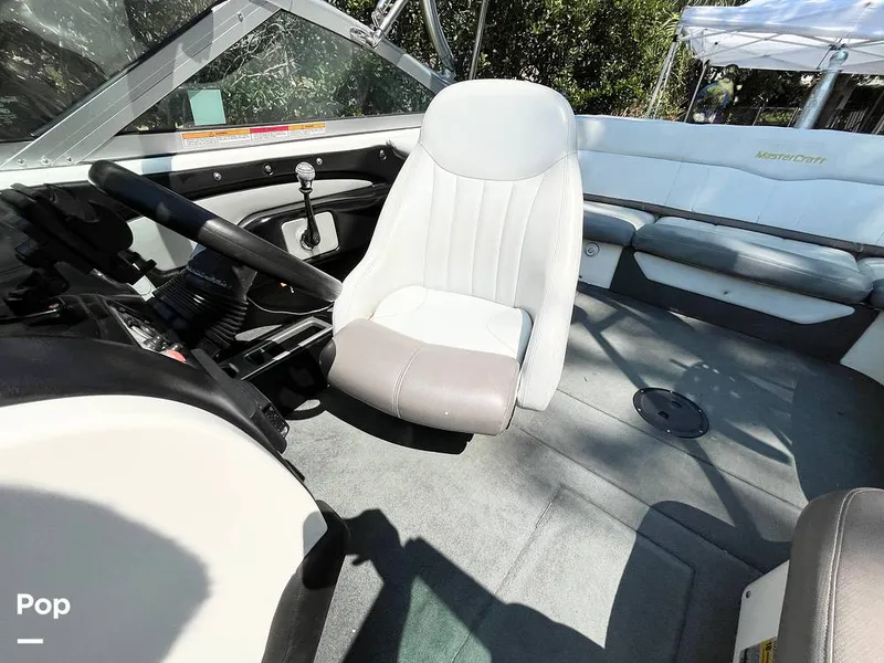 Slide: The Image of Captain's Chair - 15873647