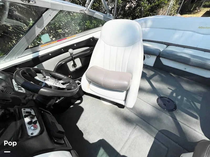 Slide: The Image of Bolster Seat - 15873648