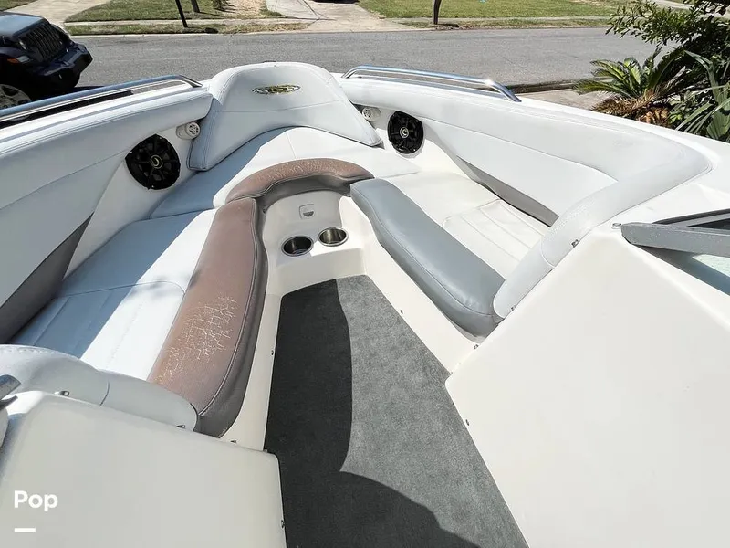 Slide: The Image of Bow Seating - 15873652