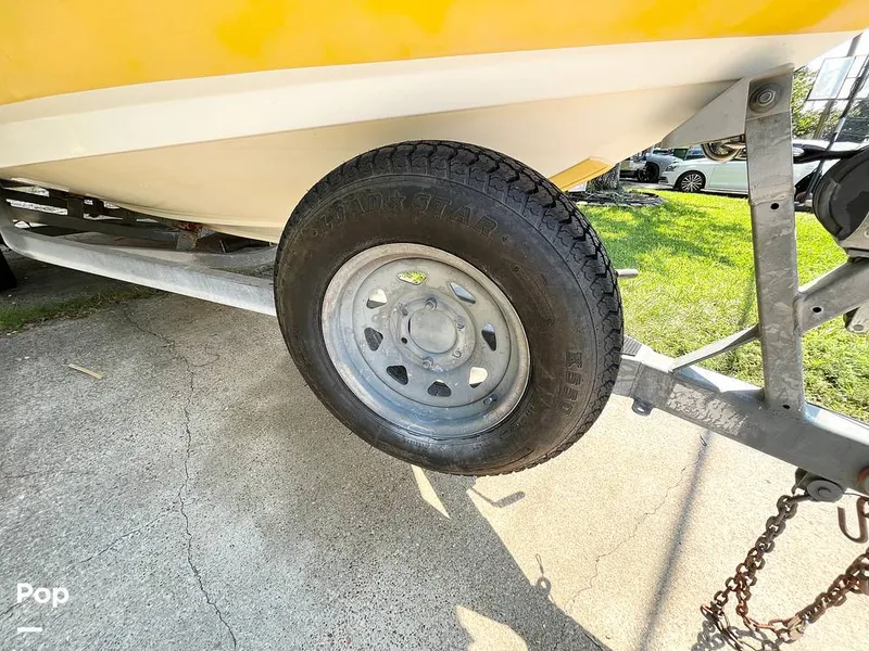 Slide: The Image of Spare Tire Kit - 15873617