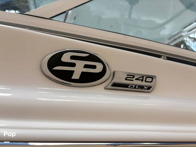 Slide: The Image of Sea Pro 240 DLX 2025 - 15909833