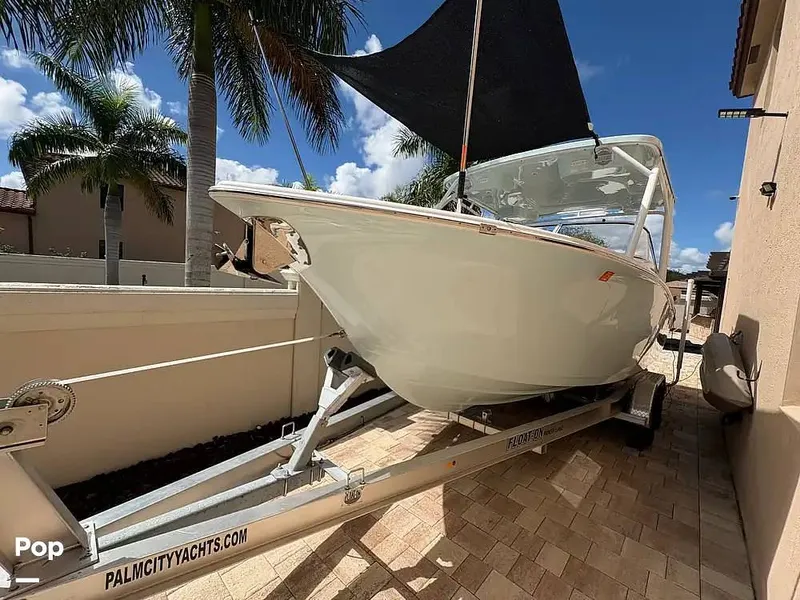 Slide: The Image of Sea Pro 240 DLX 2025 - 15971027