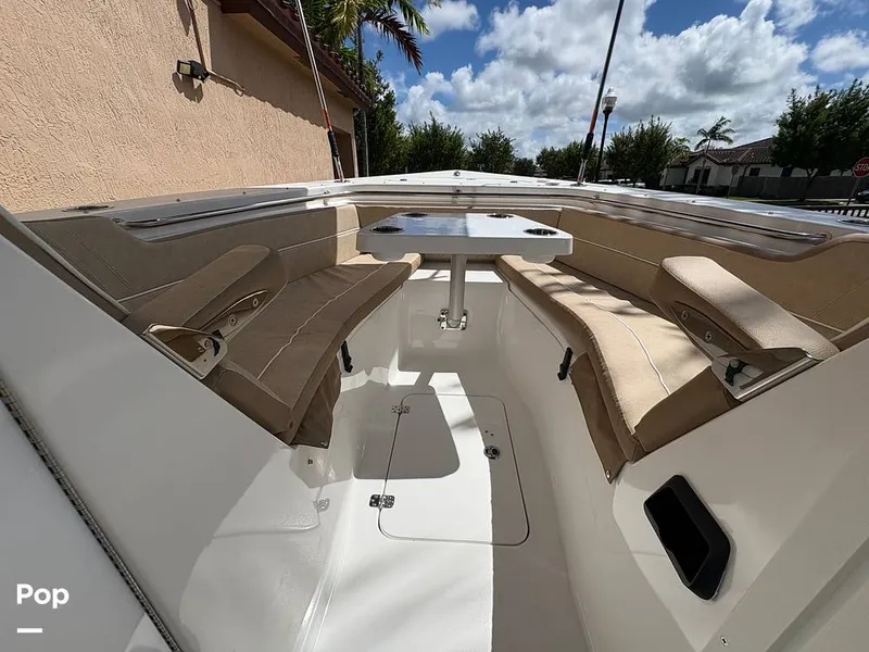 Slide: The Image of Sea Pro 240 DLX 2025 - 15949107