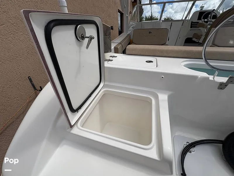 Slide: The Image of Sea Pro 240 DLX 2025 - 15949129