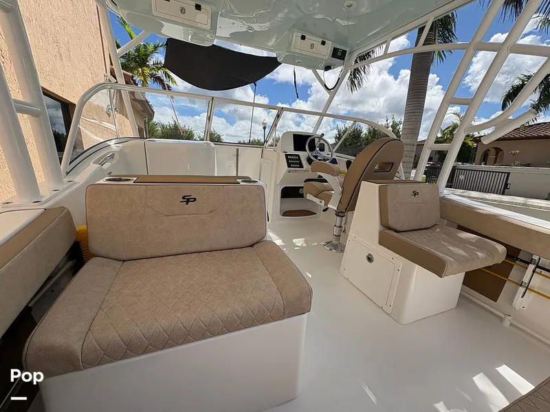 Slide: The Image of Peace of mind: vessel has only ever had a single owner! - I1