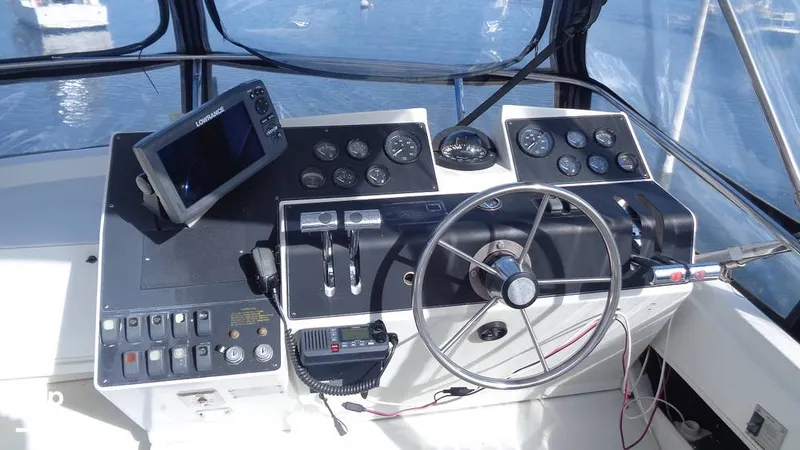 Slide: The Image of Carver Yachts 300 Aft Cabin 1992 - 15894518