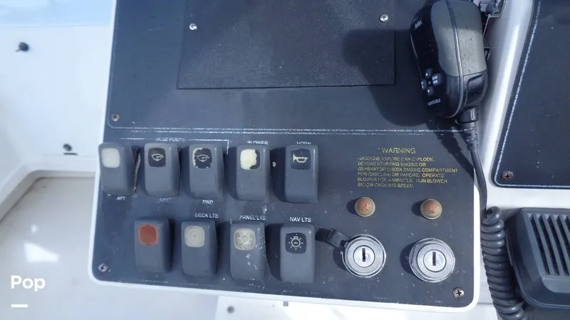 Slide: The Image of Carver Yachts 300 Aft Cabin 1992 - 15894529