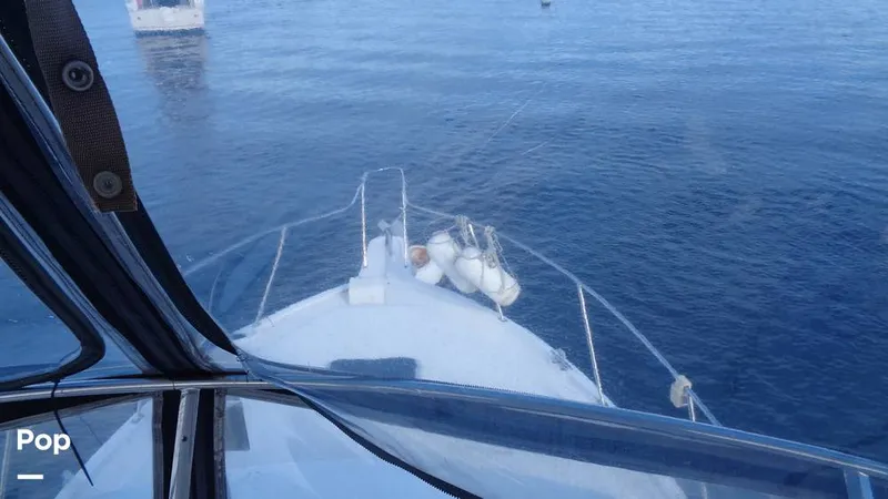 Slide: The Image of Carver Yachts 300 Aft Cabin 1992 - 15894531