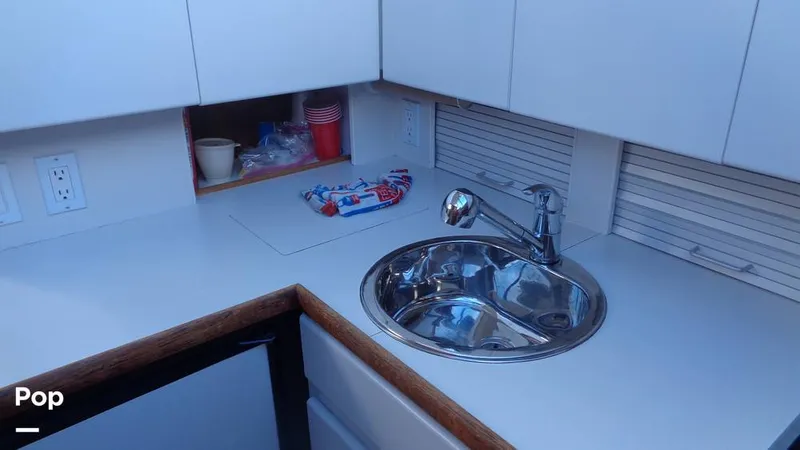 Slide: The Image of Carver Yachts 300 Aft Cabin 1992 - 15894546