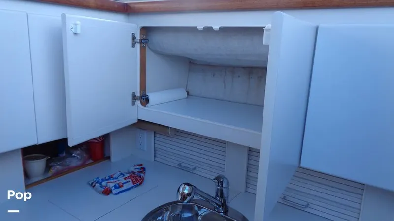 Slide: The Image of Carver Yachts 300 Aft Cabin 1992 - 15894547
