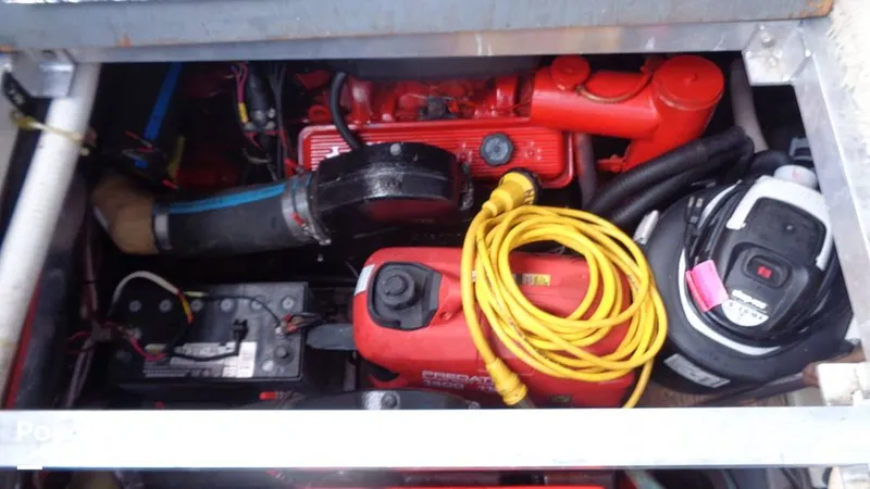 Slide: The Image of Carver Yachts 300 Aft Cabin 1992 - 15894571