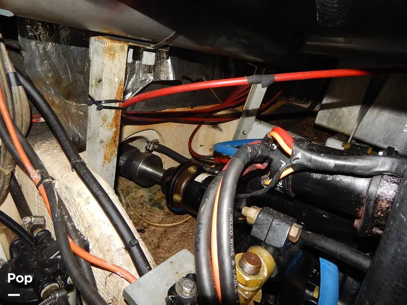 Slide: The Image of Chris-Craft Commander Sport 360 1985 - 16003278