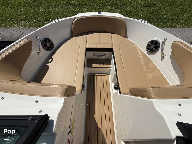 Slide: The Image of Bow Lounges With Storage - 15874627