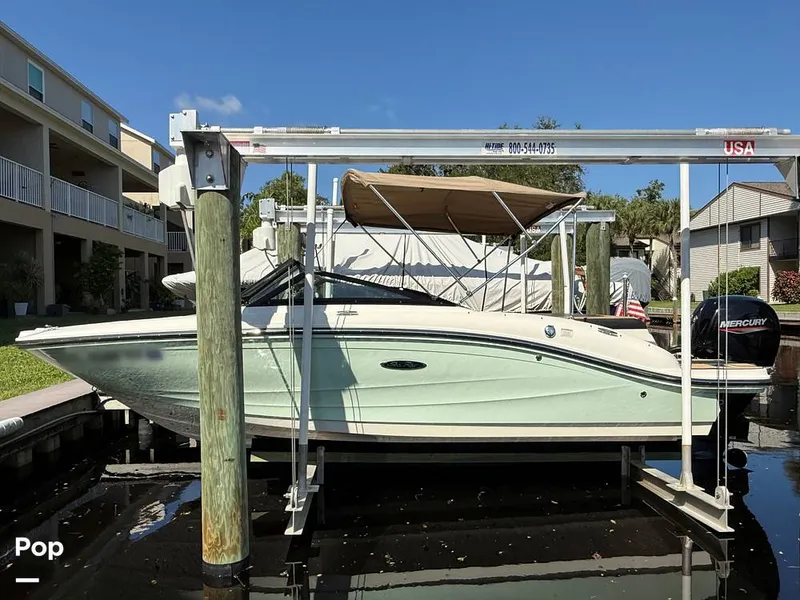 Slide: The Image of Sea Ray SPX190 OB 2021 - 15874632