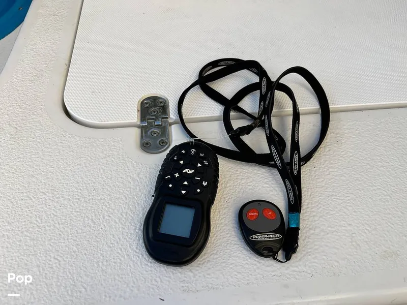 Slide: The Image of Tiburon ZX-22 2019 - 16085399