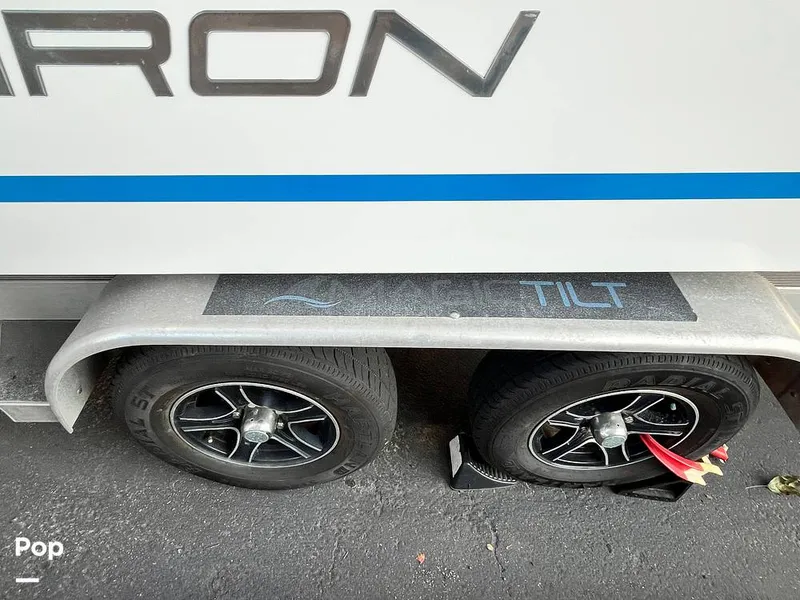 Slide: The Image of Tiburon ZX-22 2019 - 16085422