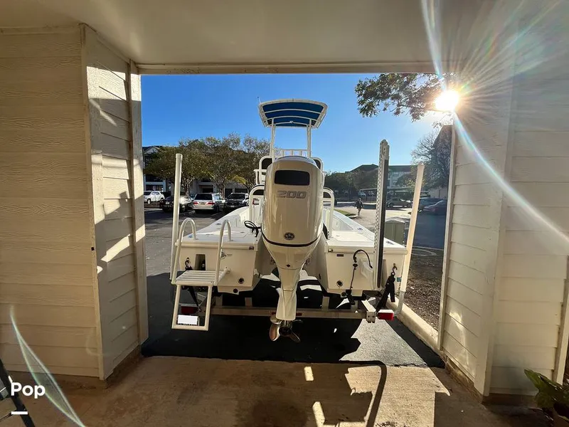 Slide: The Image of 200HP 4 Stroke Suzuki - 16085295