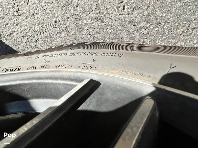 Slide: The Image of Tiburon ZX-22 2019 - 16085272