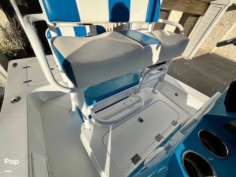 Slide: The Image of Tiburon ZX-22 2019 - 16085346