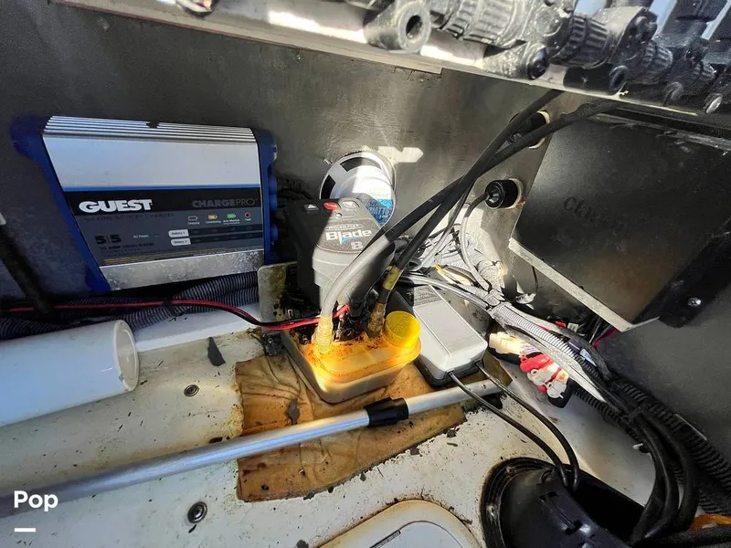 Slide: The Image of Tiburon ZX-22 2019 - 16085350