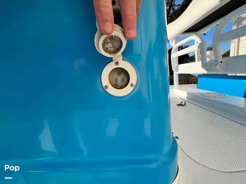 Slide: The Image of Tiburon ZX-22 2019 - 16085359