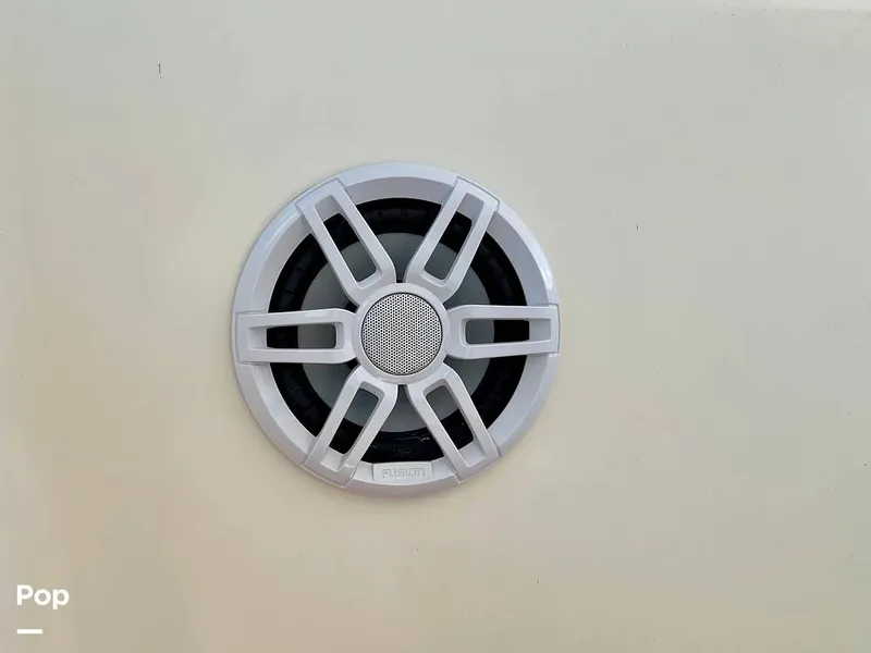 Slide: The Image of Pursuit 3070 Offshore CC 2003 - 16032874