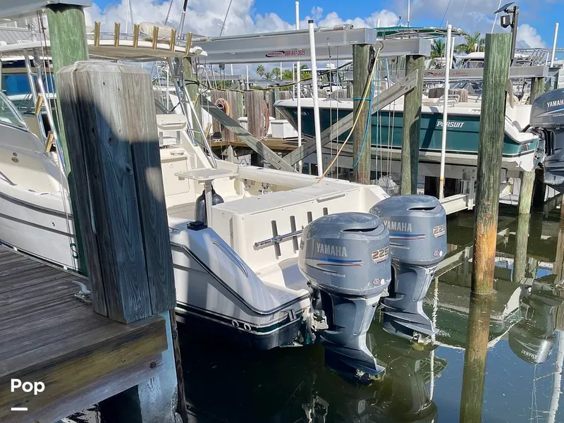 Slide: The Image of Pursuit 3070 Offshore CC 2003 - 16032888