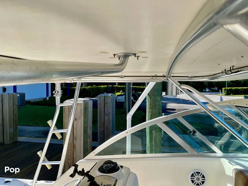 Slide: The Image of Pursuit 3070 Offshore CC 2003 - 16032897