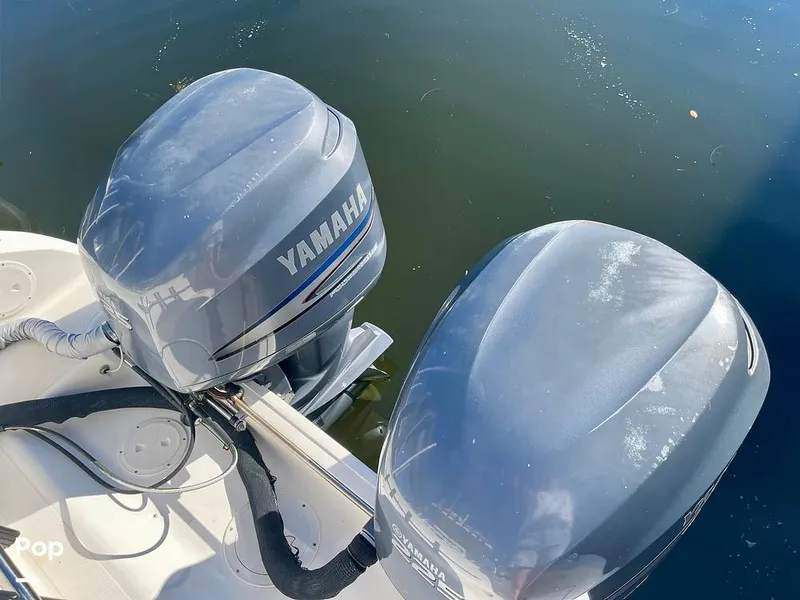 Slide: The Image of Pursuit 3070 Offshore CC 2003 - 16032770