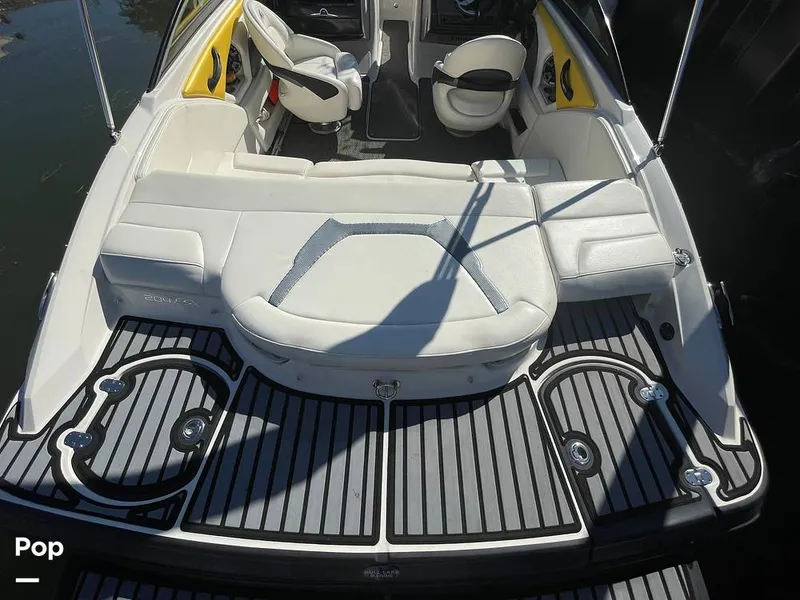 Slide: The Image of Monterey 204 FSX 2013 - 15932125