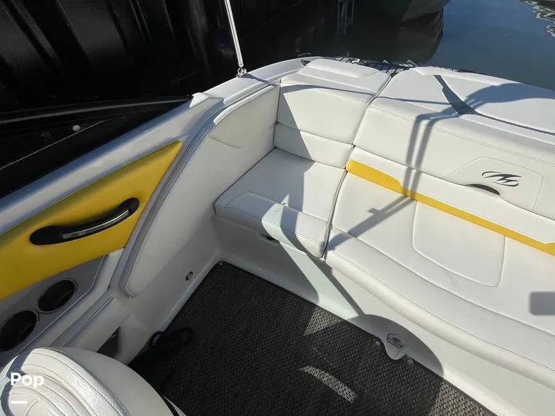 Slide: The Image of Monterey 204 FSX 2013 - 15932157