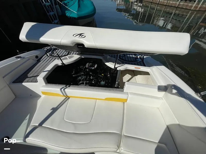 Slide: The Image of Monterey 204 FSX 2013 - 15932170