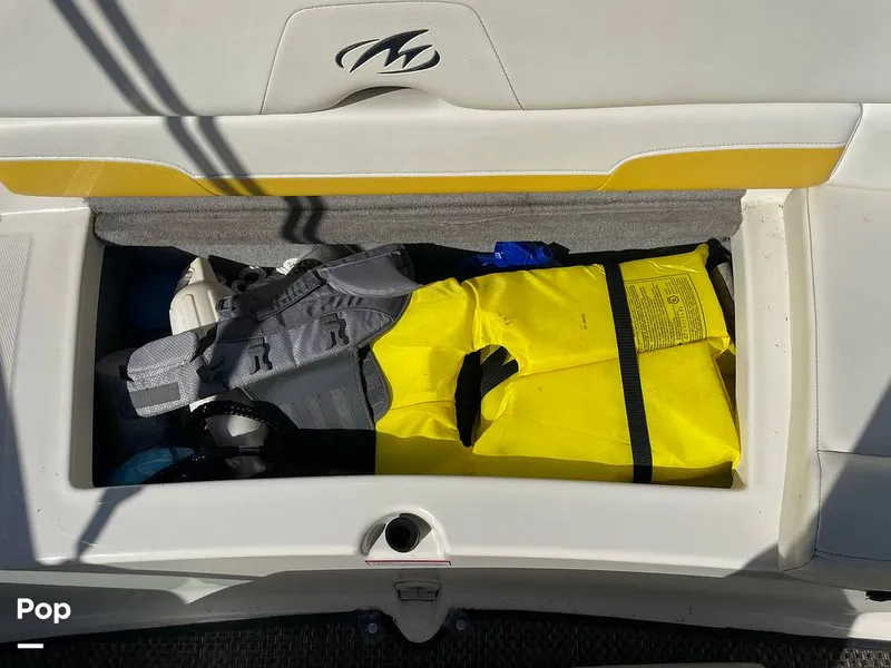 Slide: The Image of Monterey 204 FSX 2013 - 15932179