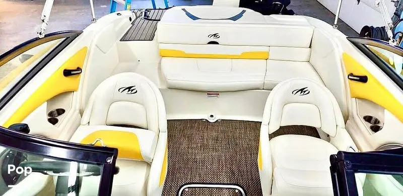 Slide: The Image of Monterey 204 FSX 2013 - 15930317