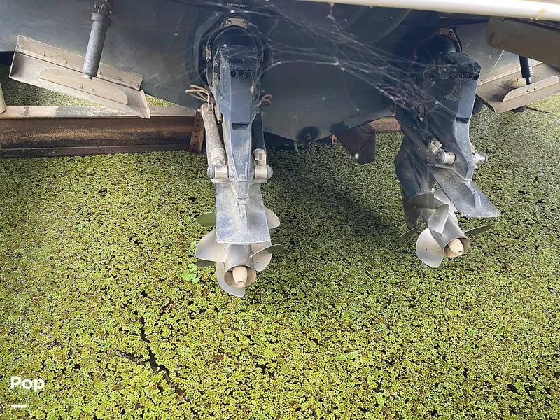 Slide: The Image of Sea Ray 330 Sundancer 2015 - 15895305