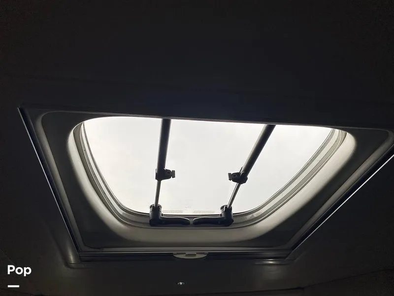 Slide: The Image of Sea Ray 330 Sundancer 2015 - 15895204