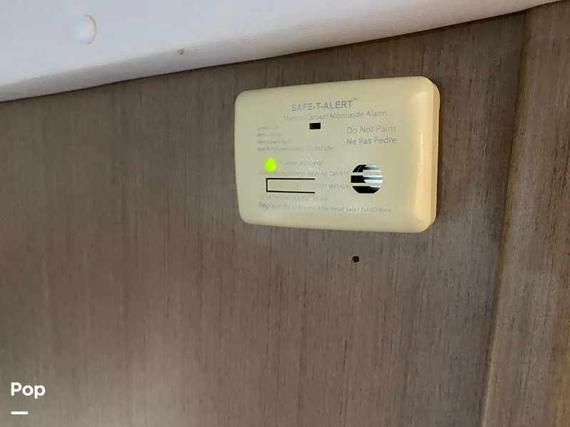 Slide: The Image of Sea Ray 330 Sundancer 2015 - 15895207